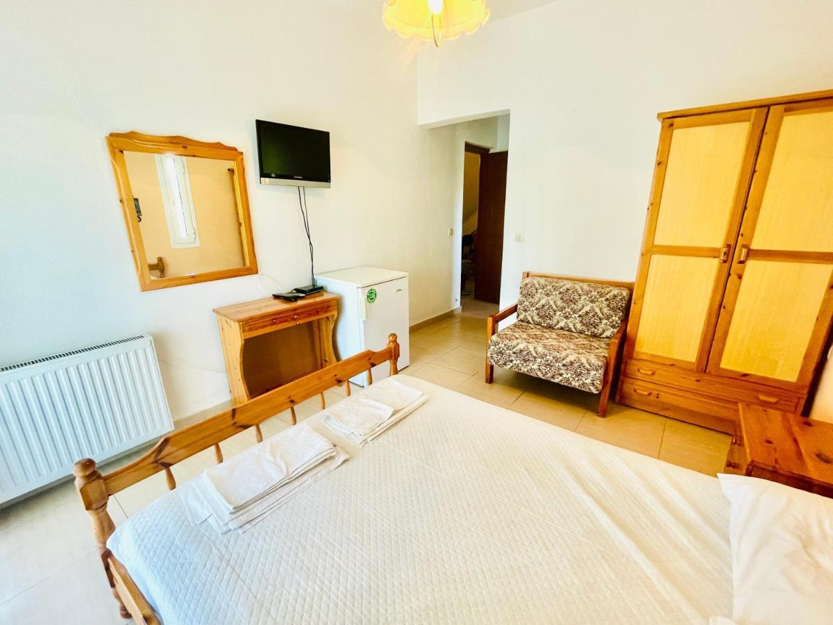 Hotel Achinora Potos Zewnętrze zdjęcie
